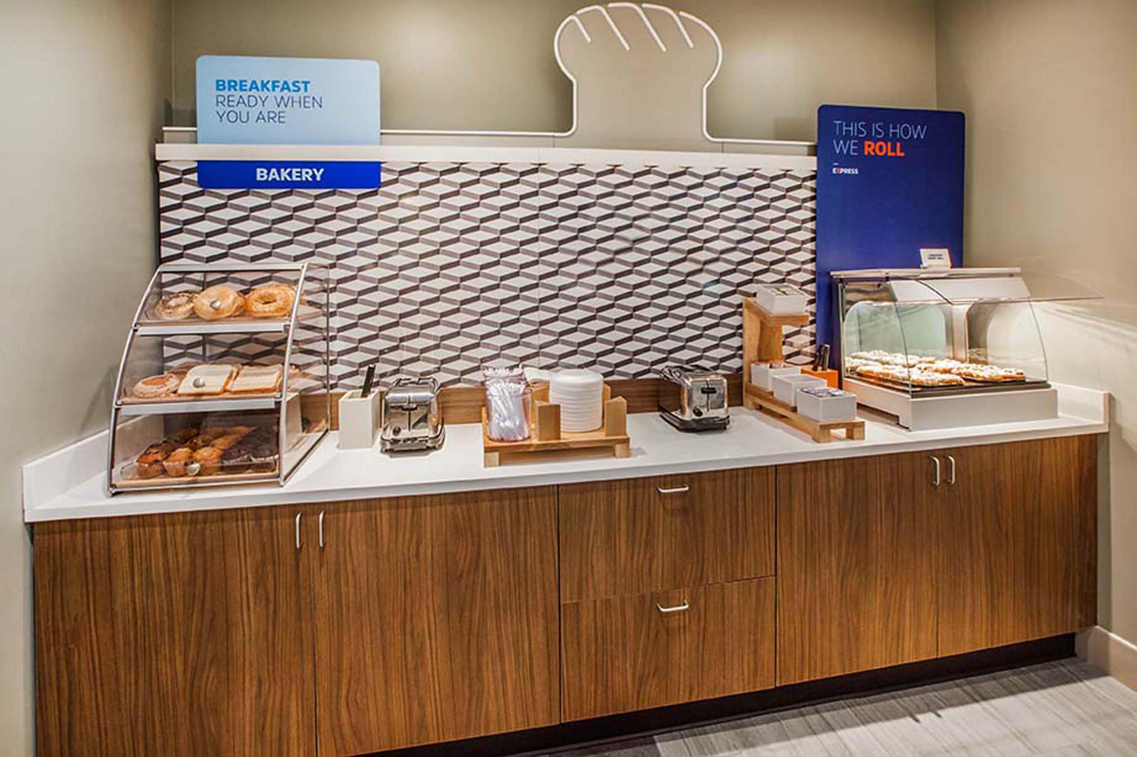 Holiday Inn Express & Suites College Station By Ihg מראה חיצוני תמונה