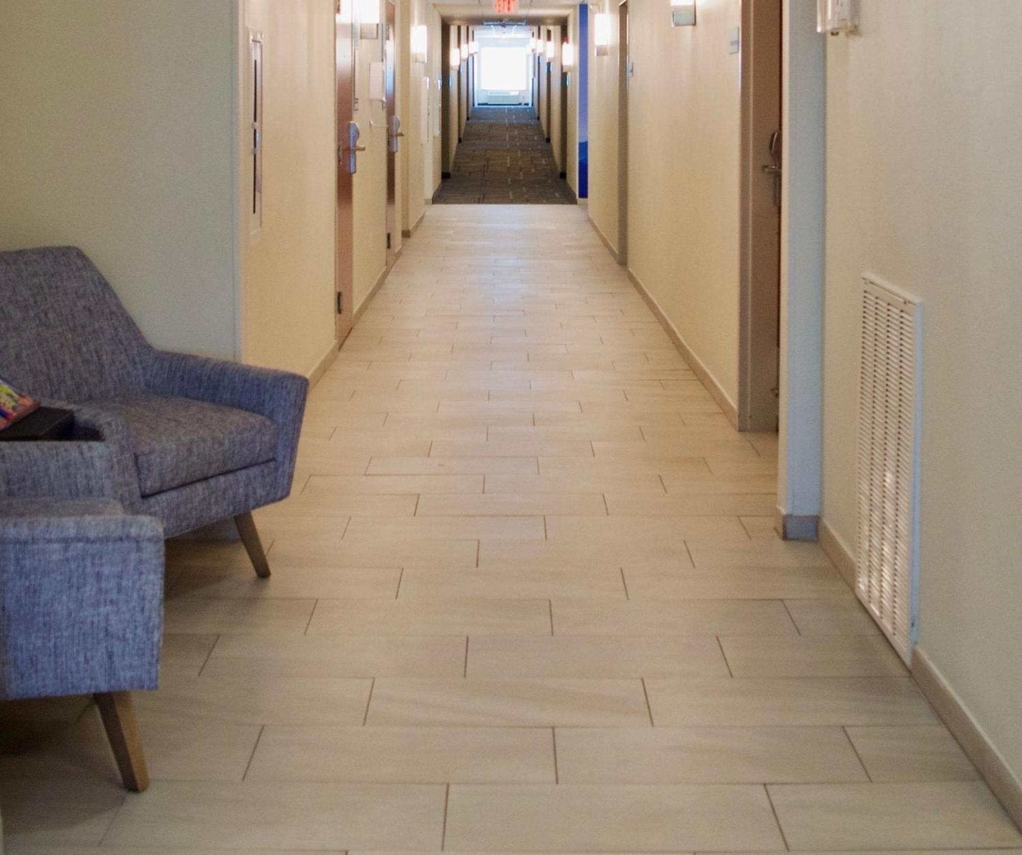 Holiday Inn Express & Suites College Station By Ihg מראה חיצוני תמונה
