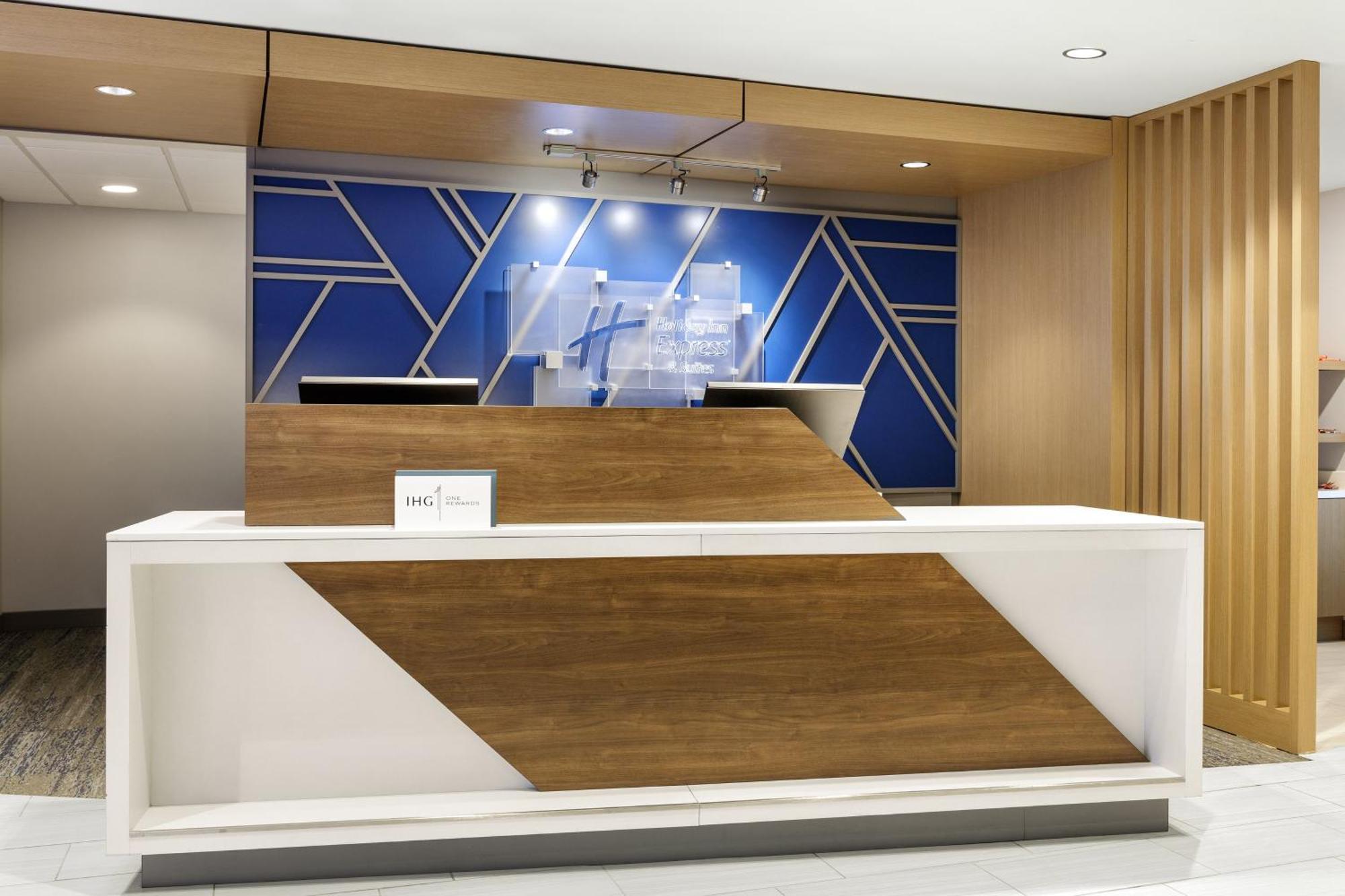 Holiday Inn Express & Suites College Station By Ihg מראה חיצוני תמונה
